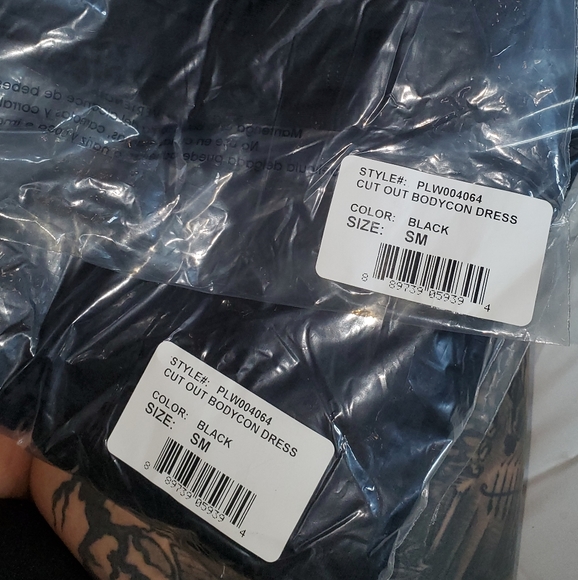 I Heart Cut Out Bodycon Dress NWT - Picture 3 of 3